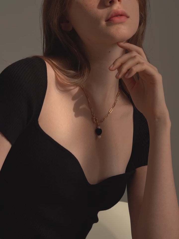 Natasha Dainty Pearl Necklace