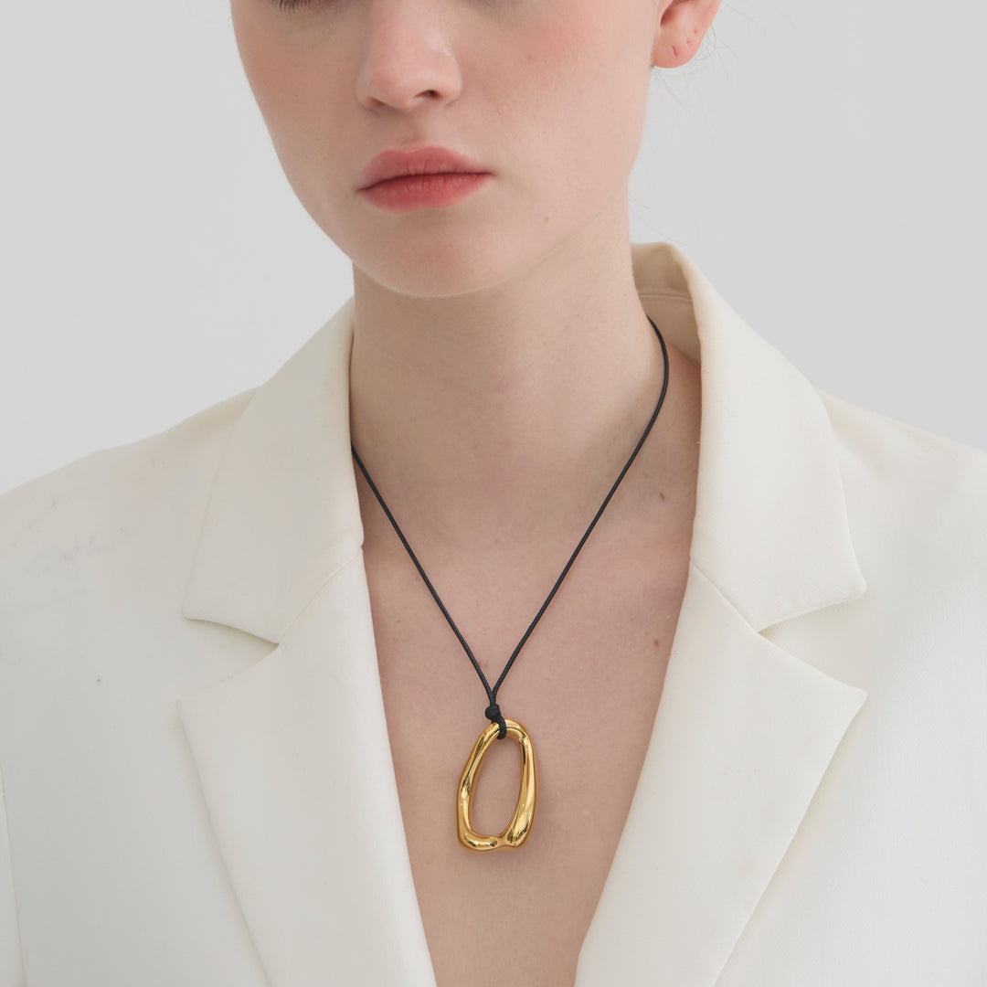 Orla Pendant Necklace