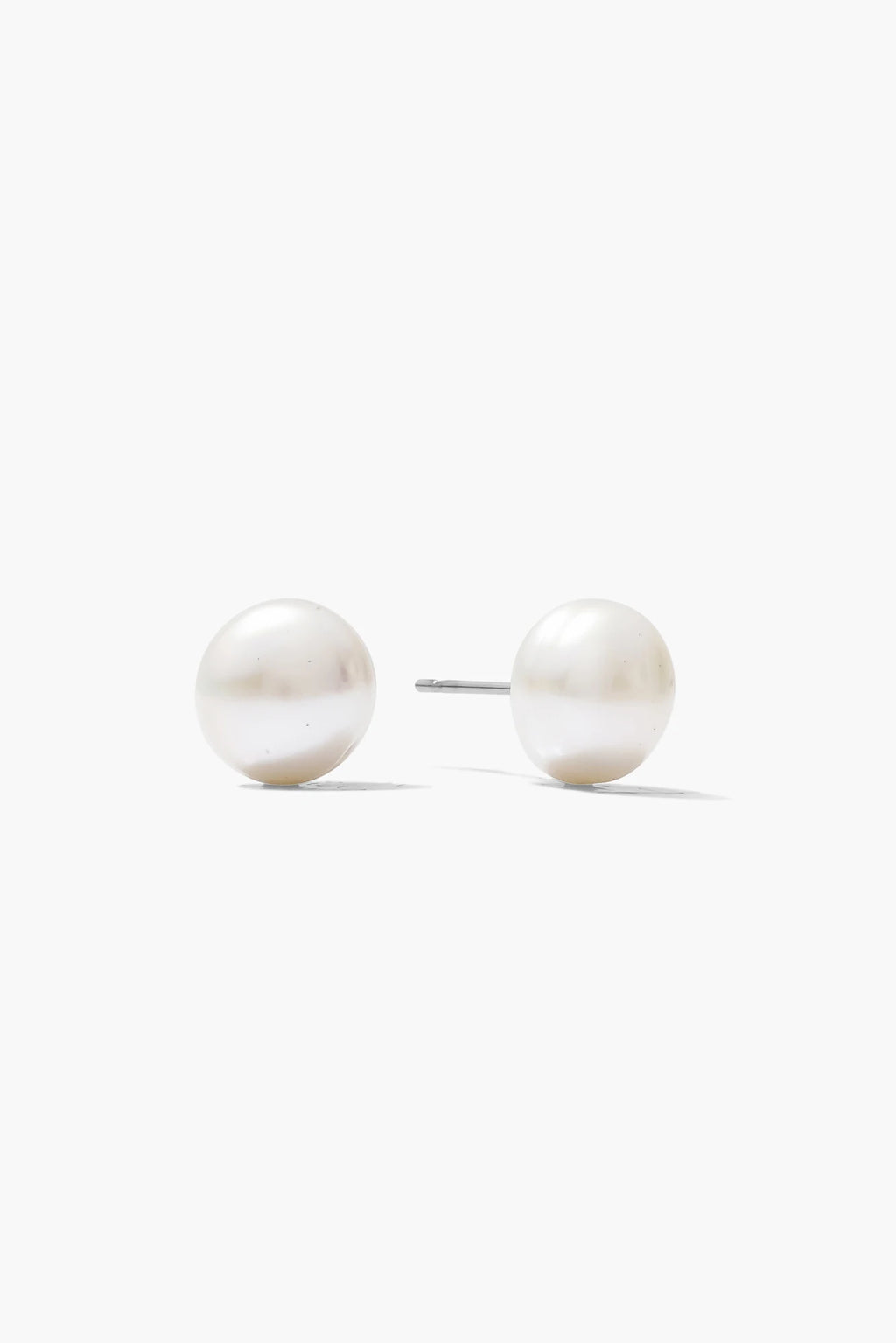 Pearl Stud 01