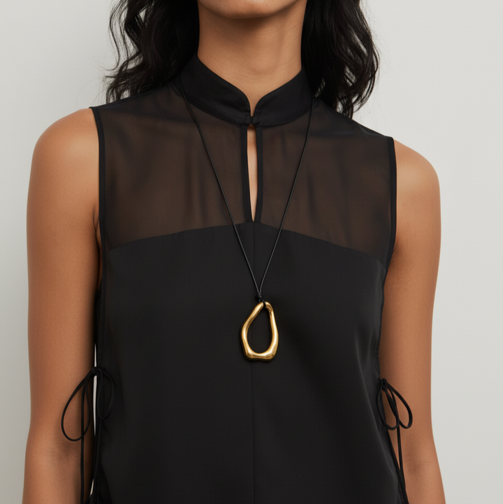 Harper Pendant Necklace
