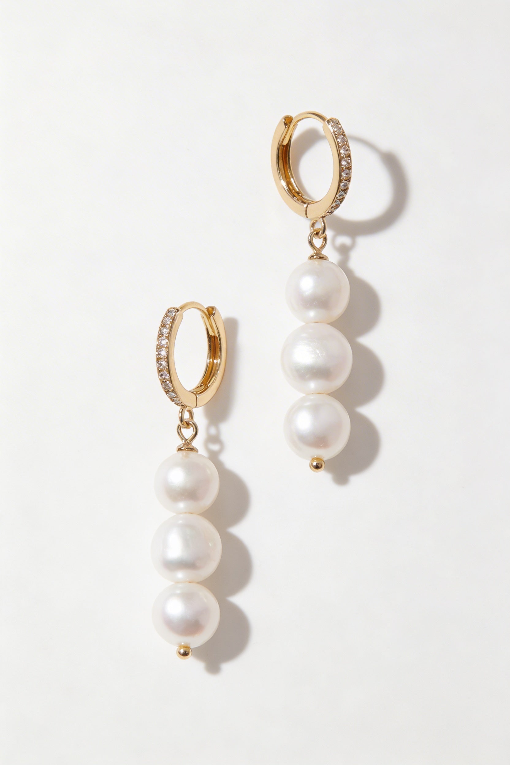 Maja Pearl Earrings