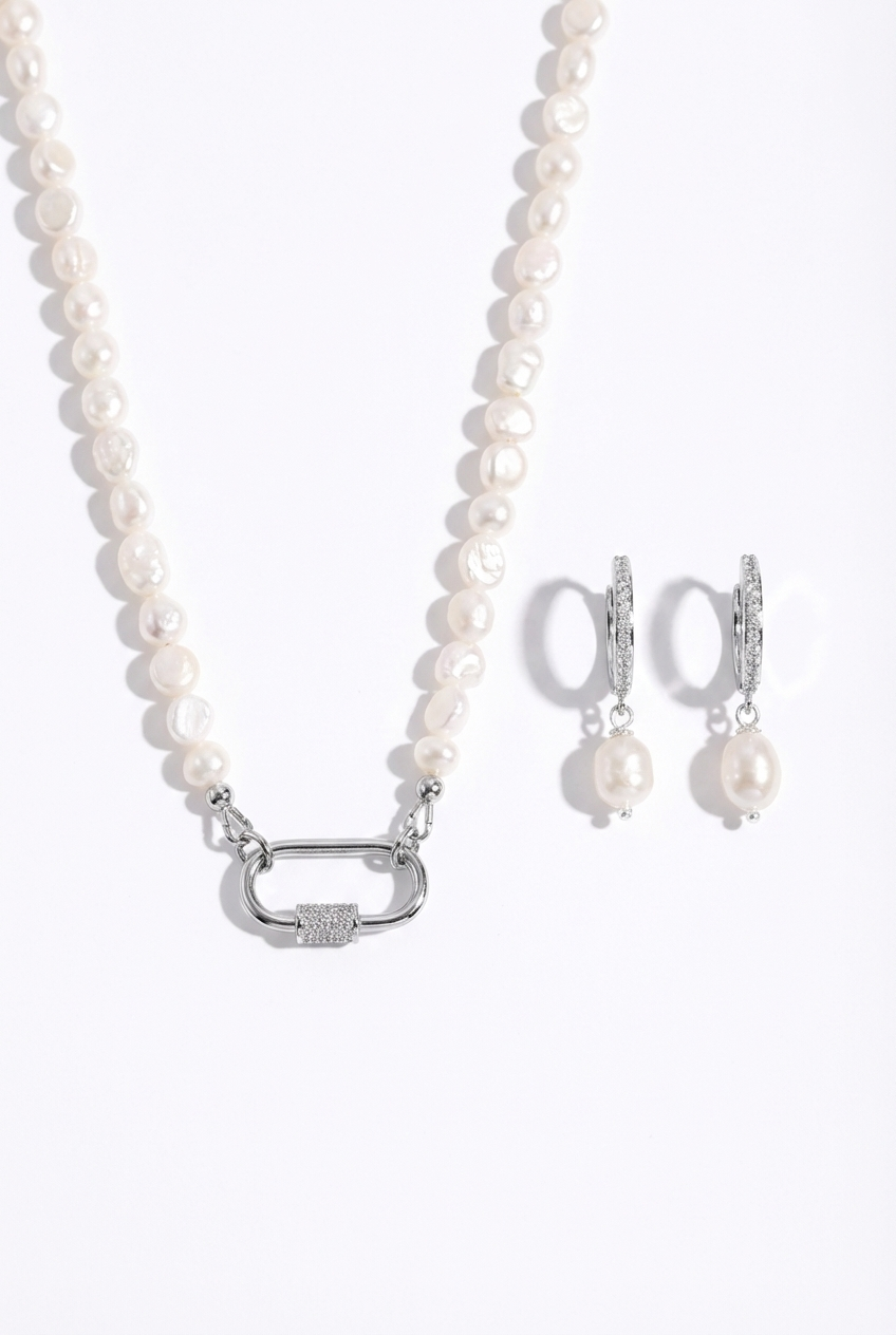 New Taylor Necklace (Silver) + Lou Silver Pearl Earrings