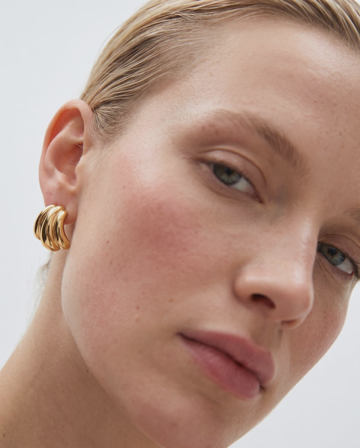 Sculptural Curve Stud Earrings