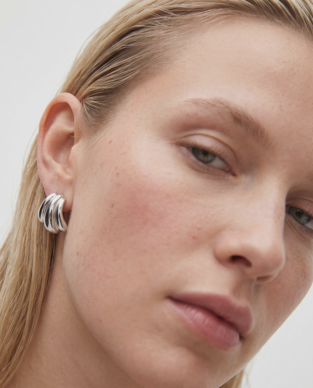 Sculptural Curve Stud Earrings
